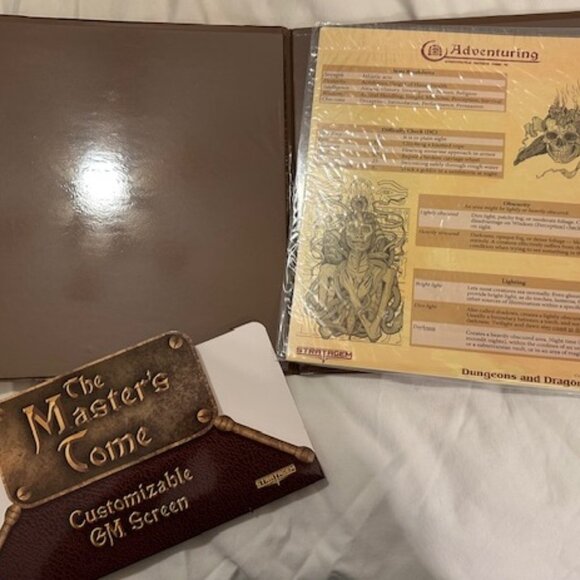 D&D 5e: Ultimate Intro Bundle (Starter, Essentials Kits + Master's Tome) - Picture 10 of 16